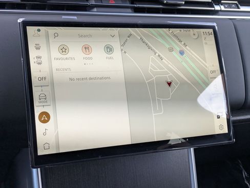 New 2026 Land Rover Range Rover Long Wheelbase SE image 14