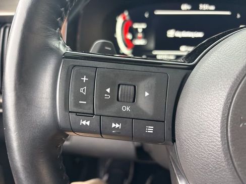 Used 2023 Nissan Pathfinder Platinum w/ Cargo Package image 28