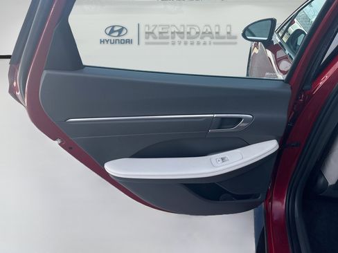 Used 2023 Hyundai Sonata Limited w/ Cargo Package FWD image 23
