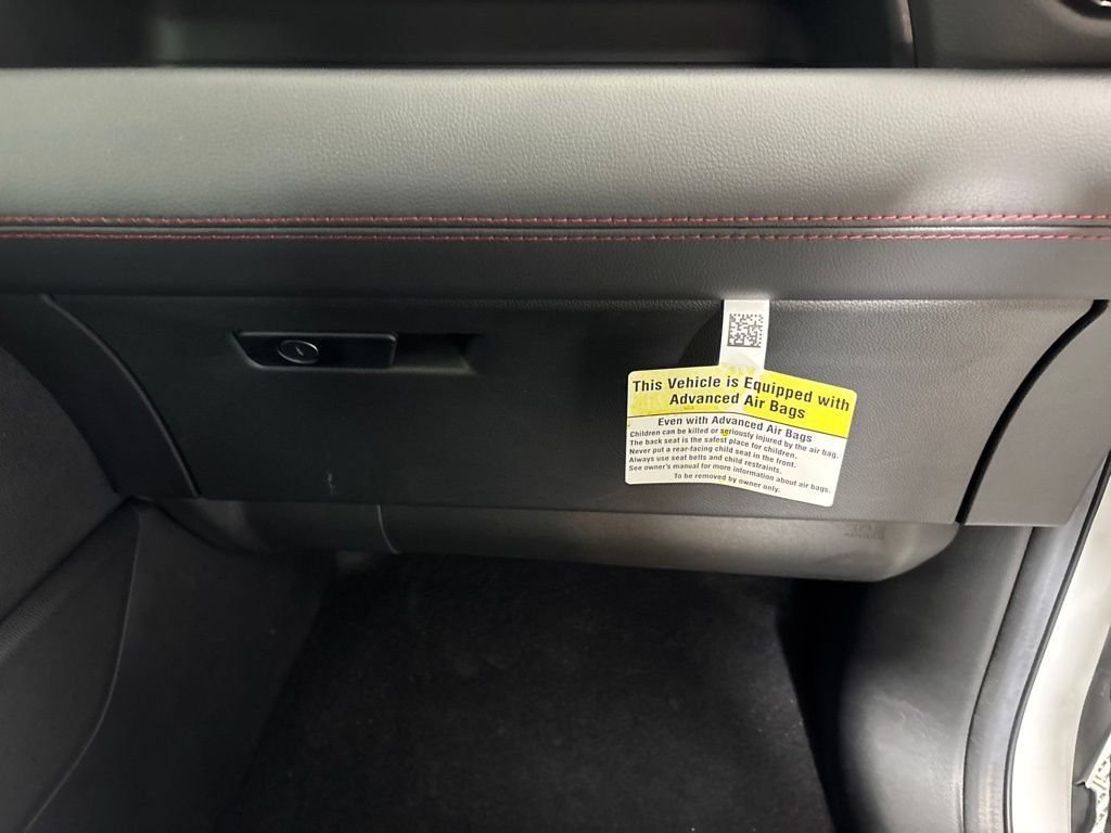 Certified 2025 Honda Pilot Black Edition image 13