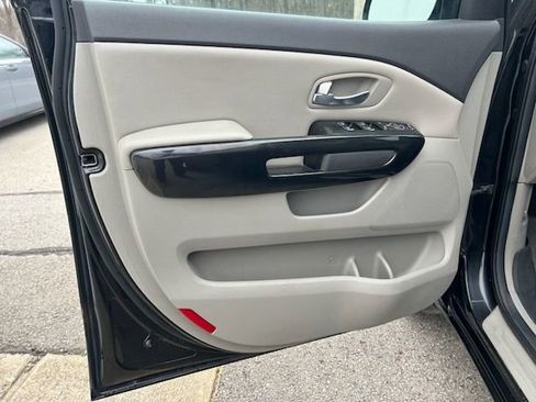 Used 2015 Kia Sedona EX image 10