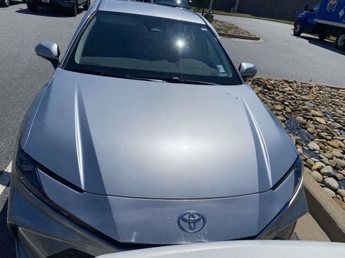 Used 2026 Toyota Camry LE w/ Convenience Package FWD image 2