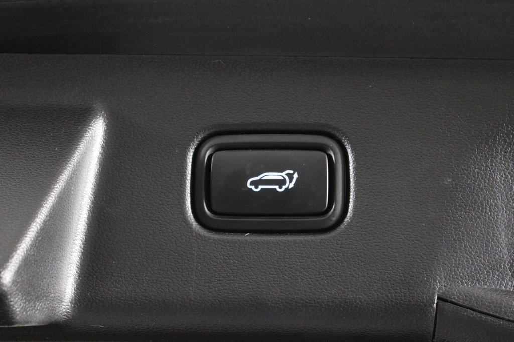 Certified 2023 Hyundai Tucson Limited w/ Cargo Package FWD image 18