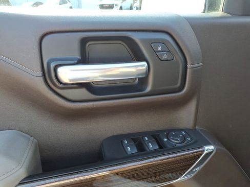 Used 2021 Chevrolet Silverado 1500 RST w/ Texas Edition Plus image 8