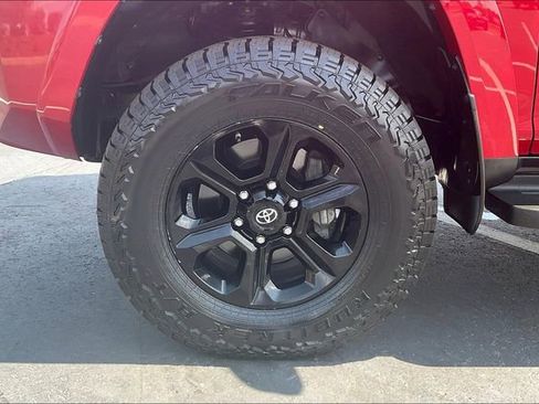 Used 2020 Toyota 4Runner SR5 image 9