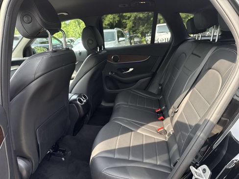 Used 2022 Mercedes-Benz GLC 300 4MATIC w/ Premium Package Lite image 24