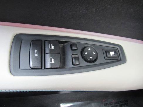 Used 2014 BMW i8 image 25