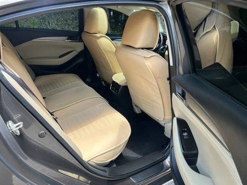 Used 2019 MAZDA MAZDA6 Touring FWD image 14