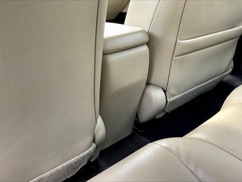 Used 2017 Acura ILX FWD image 10