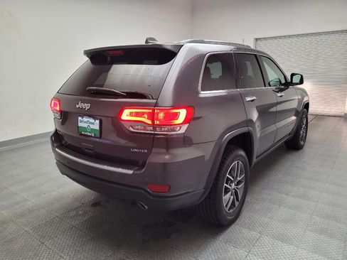 Used 2018 Jeep Grand Cherokee Limited AWD/4WD image 9