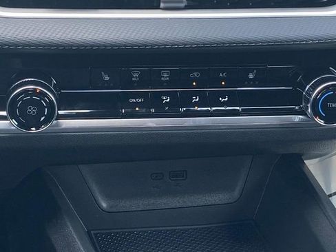 New 2026 Chevrolet Equinox LT w/ LPO, Floor Liner Package image 7