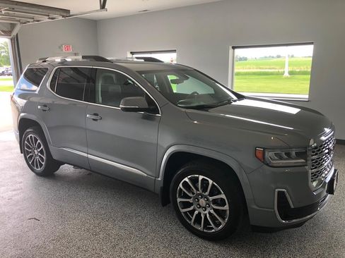 Used 2023 GMC Acadia Denali w/ Denali Technology Package AWD/4WD image 5