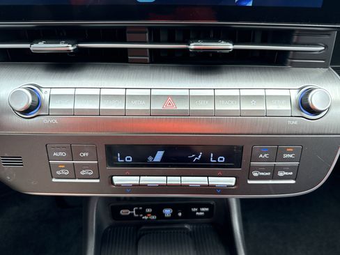 Used 2026 Hyundai Kona SEL Sport FWD image 16