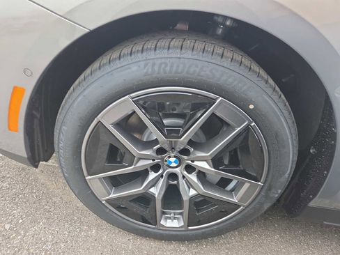 New 2026 BMW 530i xDrive w/ Executive Package image 7