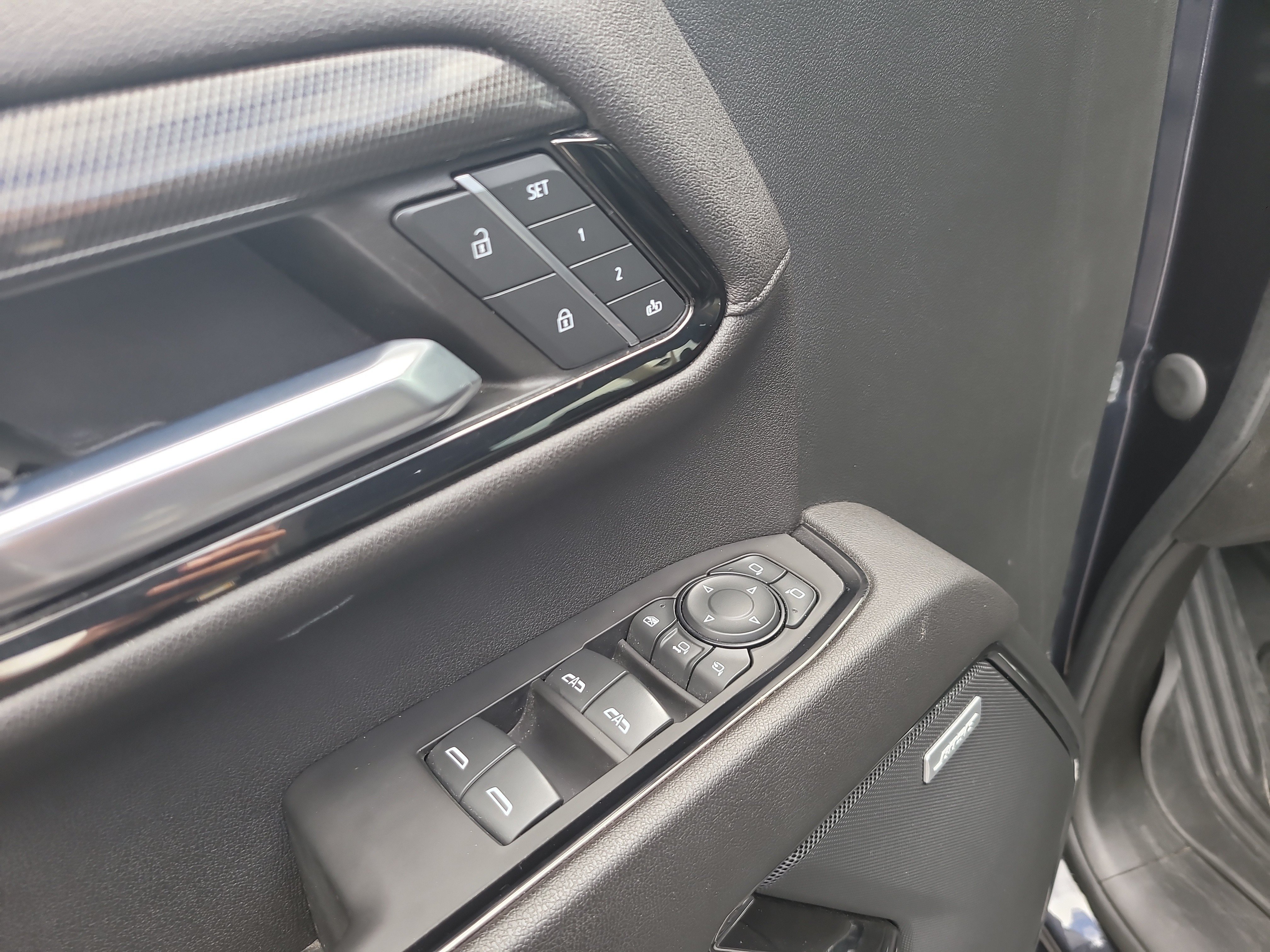 Used 2024 GMC Sierra 3500 AT4 w/ AT4 Premium Plus Package AWD/4WD image 17