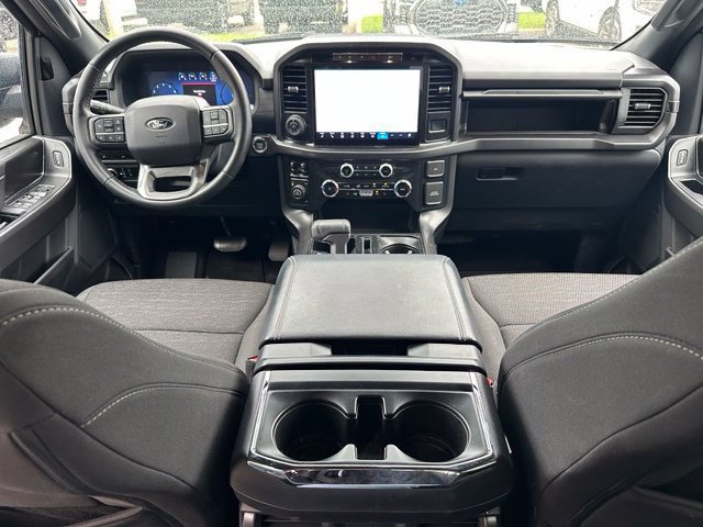 Used 2016 Toyota Camry XLE FWD image 10