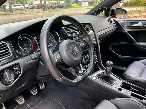 Used 2016 Volkswagen Golf R 4-Door w/ Driver Assistance Package AWD/4WD image 14