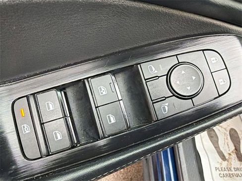 Used 2025 Nissan Rogue SV image 22