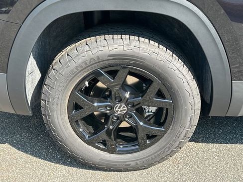 New 2026 Volkswagen Atlas Peak Edition AWD/4WD image 18