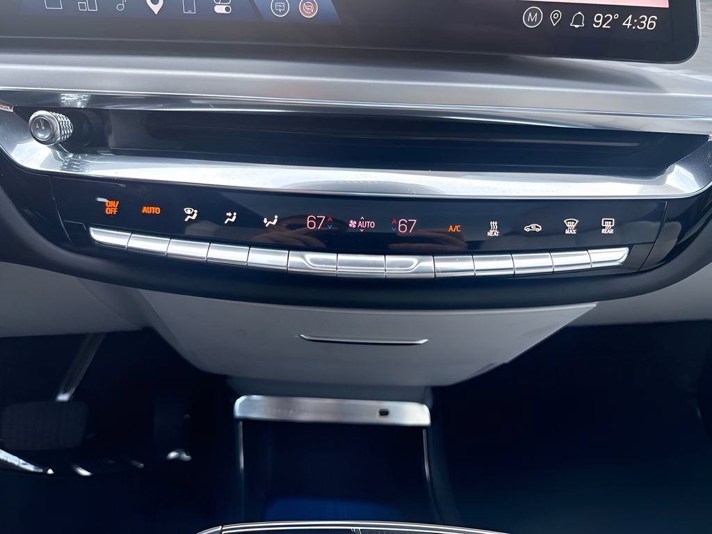 Used 2025 Cadillac Lyriq Luxury RWD image 32