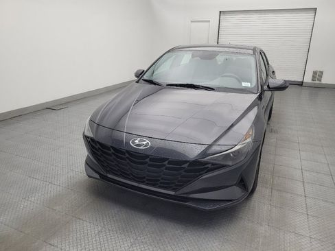 Used 2021 Hyundai Elantra SEL FWD image 15