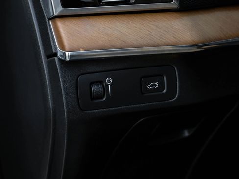Used 2018 Volvo XC90 T6 Inscription w/ Convenience Package AWD/4WD image 30