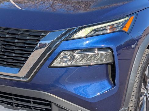 Used 2023 Nissan Rogue SV AWD/4WD image 10