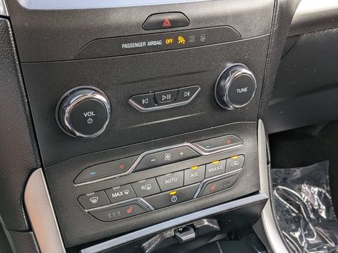 Used 2020 Ford Edge SEL w/ Convenience Package FWD image 23