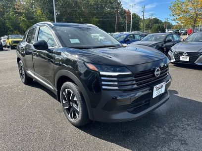 New 2025 Nissan Kicks SV w/ SV Premium Package