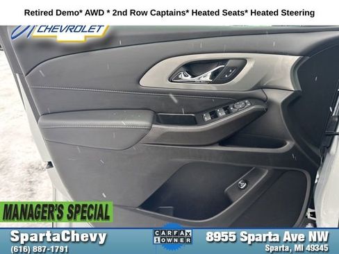 Used 2023 Chevrolet Traverse LT image 9