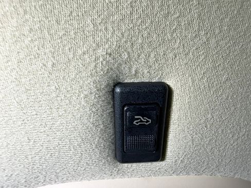 Used 2007 Lincoln Town Car Signature RWD image 38