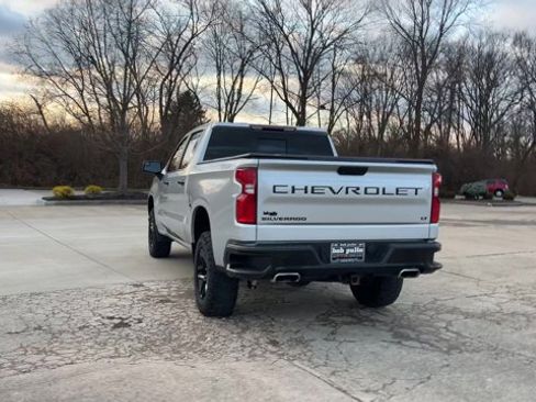 Used 2021 Chevrolet Silverado 1500 LT Trail Boss w/ Convenience Package II image 7