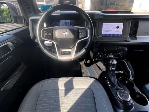 Used 2023 Ford Bronco Outer Banks AWD/4WD image 5