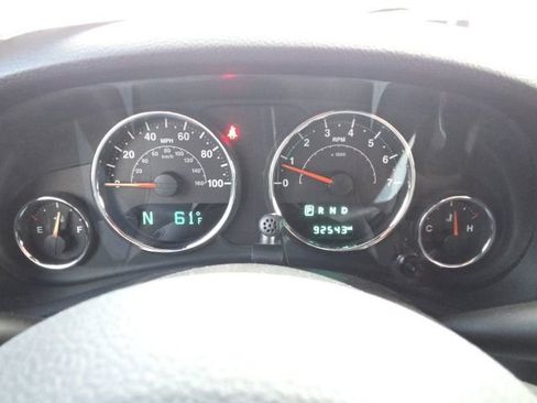 Used 2017 Jeep Wrangler Sport image 35