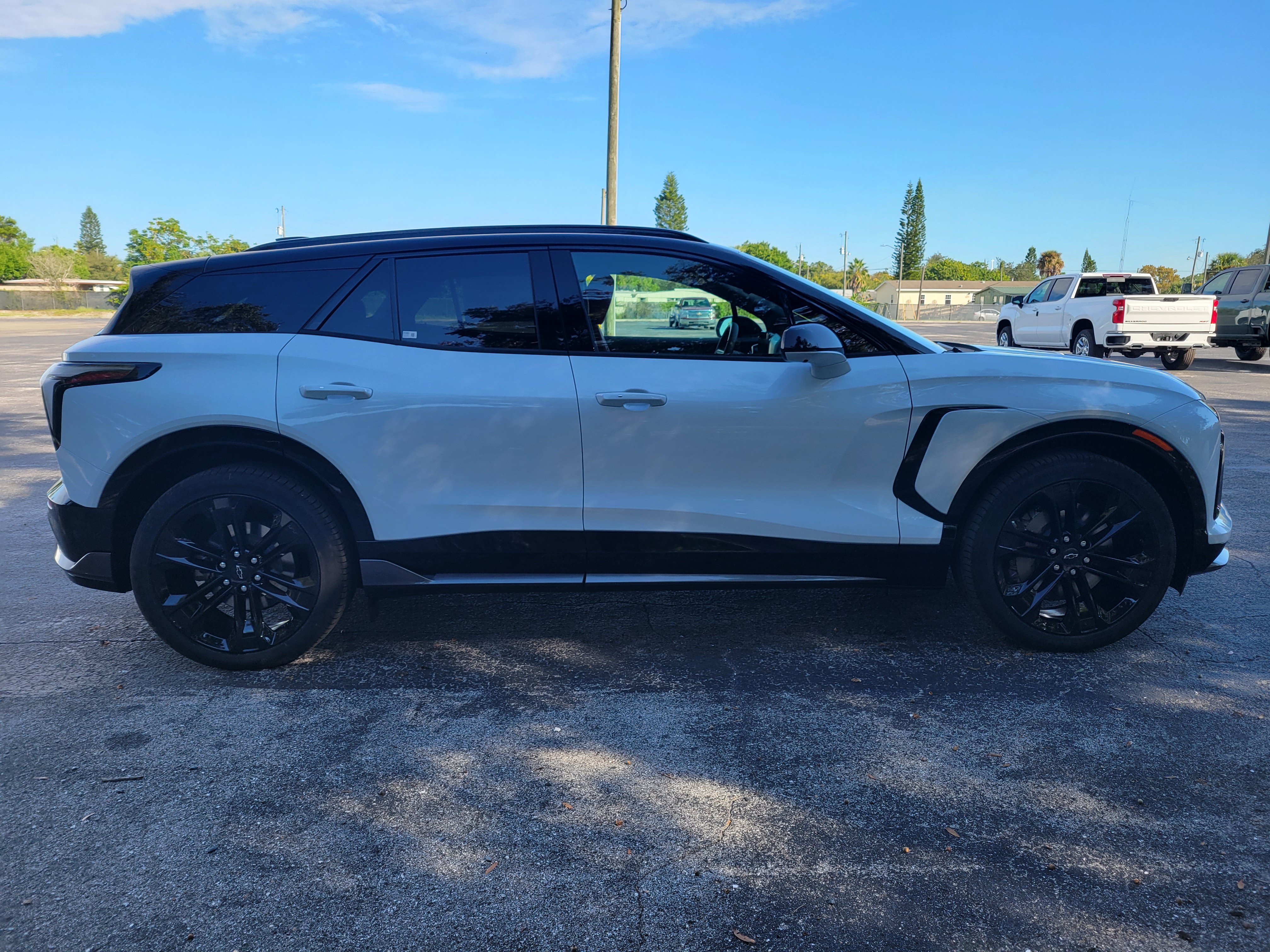 Used 2027 Chevrolet Blazer EV SS AWD/4WD image 4