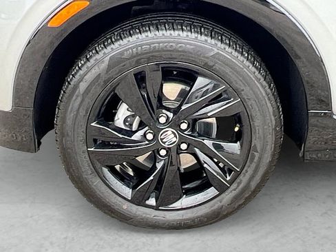 Used 2024 Buick Encore GX Sport Touring AWD/4WD image 23