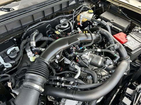 New 2025 Ford Bronco Raptor image 31