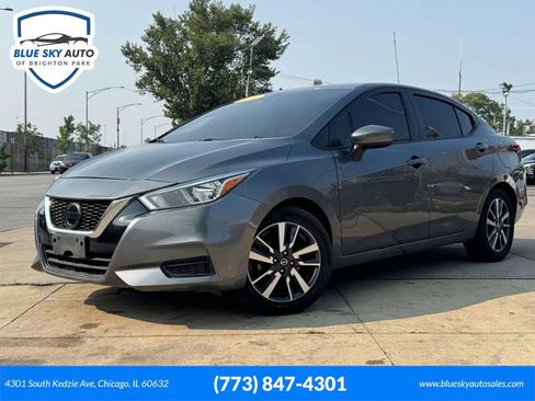 Used 2021 Nissan Versa SV image 1