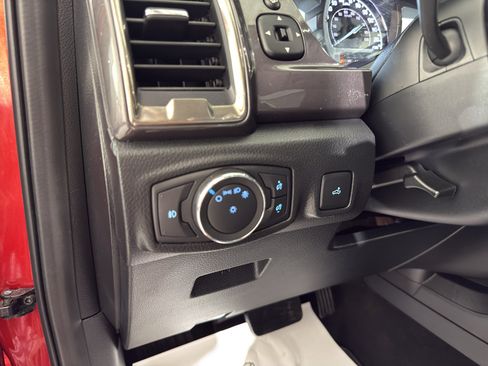 Used 2019 Ford Ranger Lariat w/ Equipment Group 501A Mid image 18