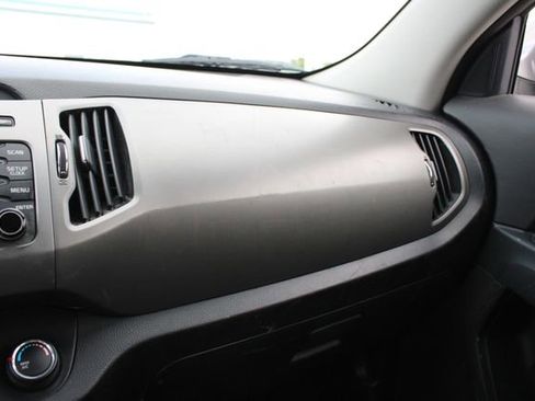 Used 2014 Kia Sportage LX FWD image 18