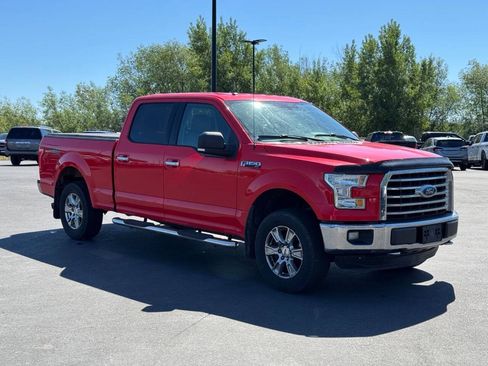 Used 2015 Ford F150 XLT w/ Equipment Group 301A Mid AWD/4WD image 11