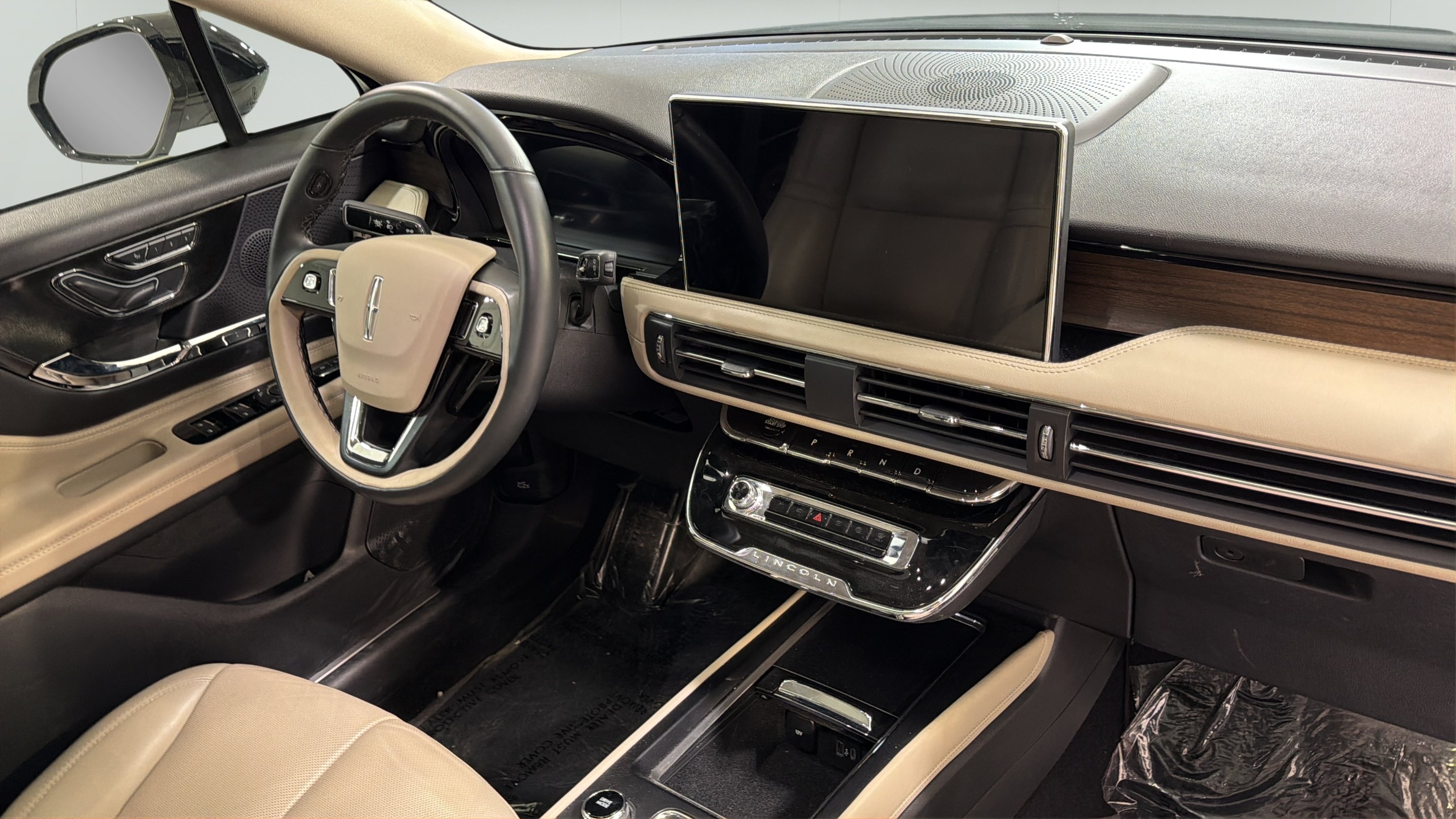 Used 2025 Lincoln Corsair Grand Touring AWD/4WD image 20