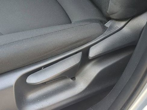 Used 2023 Toyota Corolla Cross LE FWD image 21