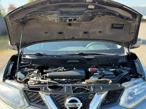 Used 2016 Nissan Rogue SV FWD image 28