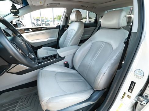 Used 2017 Hyundai Sonata Limited w/ Ultimate Package 02 FWD image 28