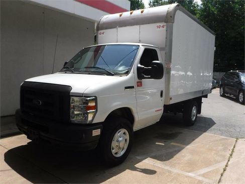 Used 2019 Ford E-350 and Econoline 350 Super Duty w/ Power Windows & Locks Group image 10