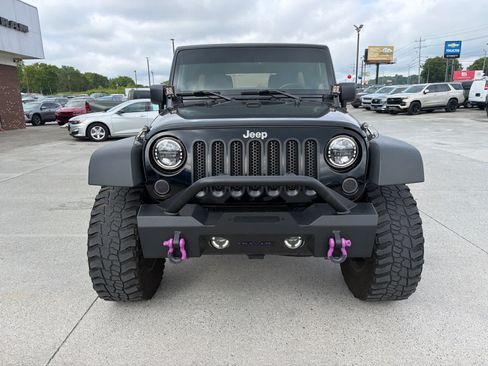 Used 2014 Jeep Wrangler Unlimited Sport w/ Quick Order Package 23S AWD/4WD image 3