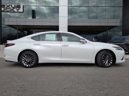 New 2025 Lexus ES 350 Luxury image 30