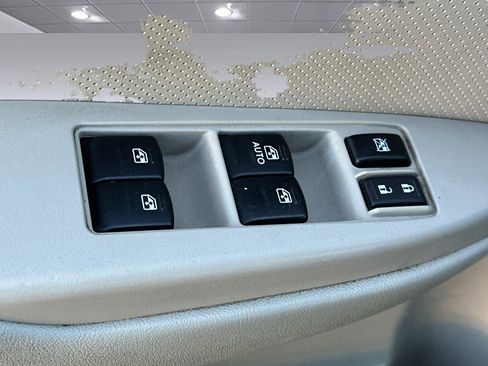 Used 2013 Subaru Outback 2.5i Limited w/ Moonroof Pkg image 13