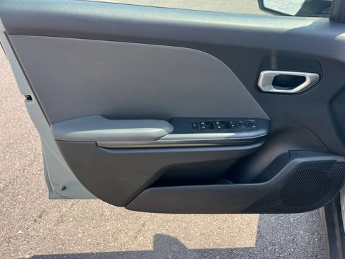 Used 2025 Kia K4 FWD image 15